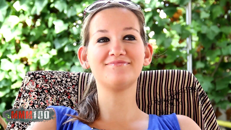 MMM100 Solo: 밀리아: Milya와 섹시한 비디오 인터뷰