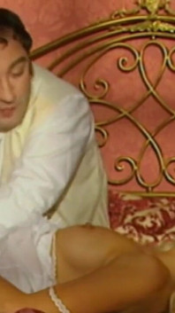 Rubia salvaje duro por un joven Roberto Malone