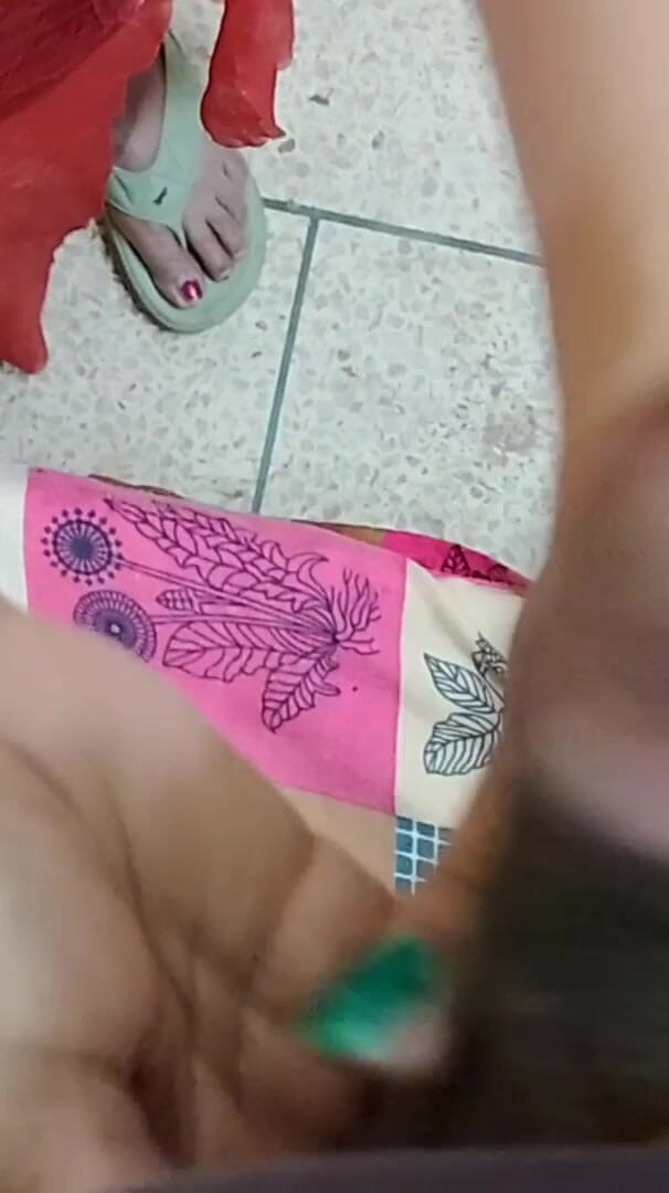 aliabegum: Hot Nurse Needs a Sample of Your Semen Now!