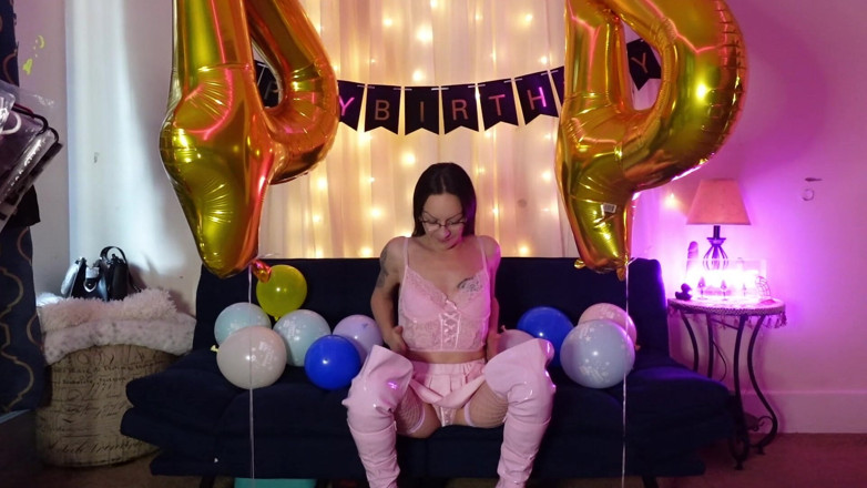 Raven Willow: Spoil Your Favorite Birthday Girl
