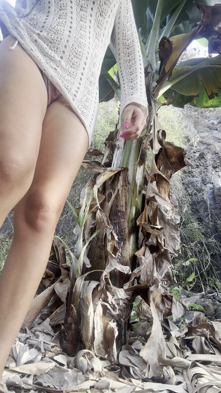 LadyAna: ここでおしっこをします