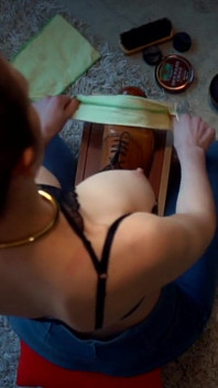 La sexy lucentezza delle scarpe