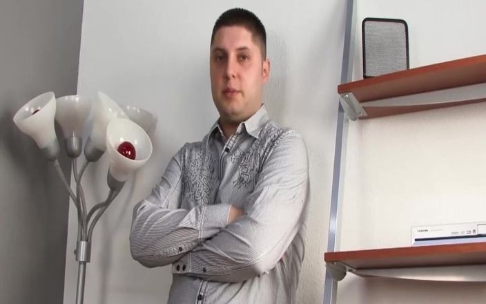 The Window of Sex: Милфа Удар сцена - 2_big задница милфа-блондинка Lya Pink наслаждается большим черным членом со своим мужем, наблюдая