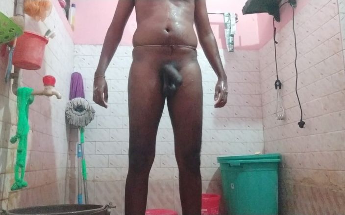 Tamil 10 inches BBC: 섹시한 목욕 세션