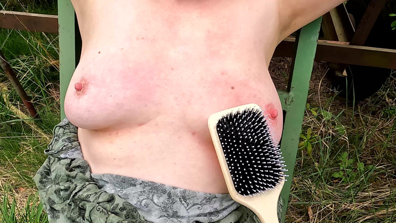 Bouncy Tits Action: Nipple Clamps in the Woods