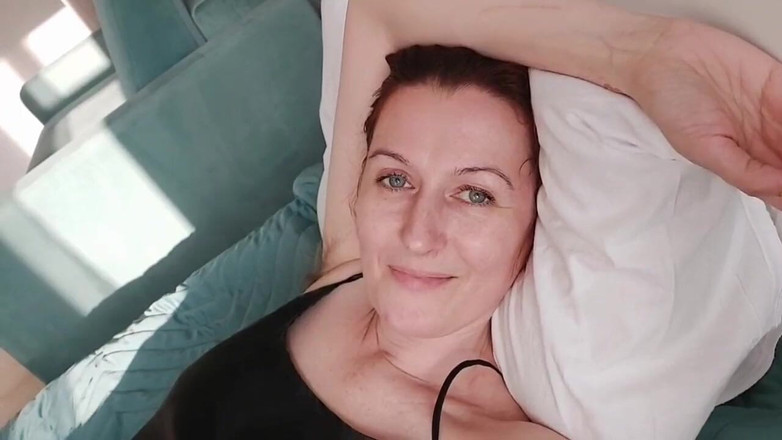 GinnaGg: Fingrarna i min håriga fitta kallas klitoris onani