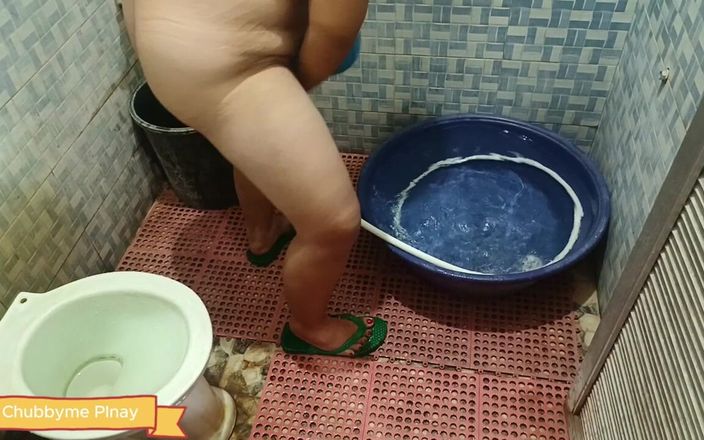 Chubbyme Pinay: वह इतनी हॉट है कि वह पहले अपनी चूत धोती है ताकि हम अधिक सेक्स कर सकें