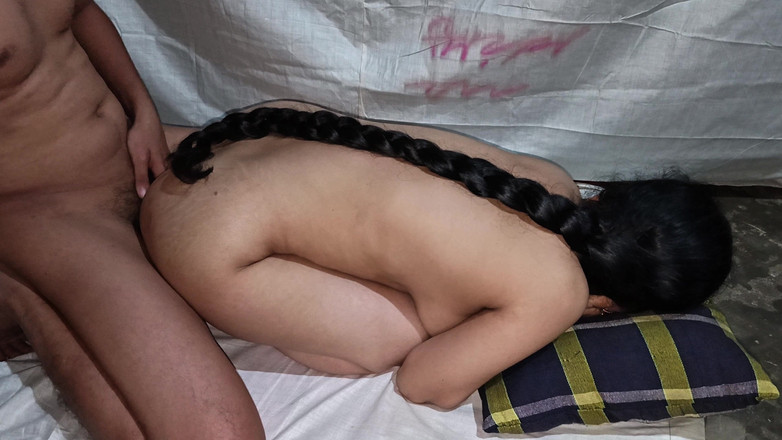 Hot Sudipa: Hintli güzel Bengalli kız sıkı amcık ilk kez sert seks...