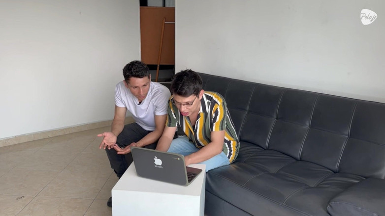 kikemerengues: Klient mi volá, abych mu opravil notebook, našel jsem spoustu...