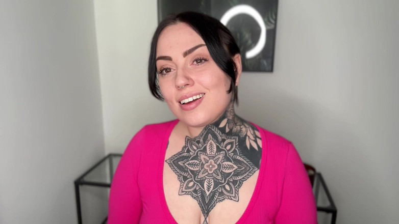 Miss Valentina: Cagna senza figa per eccellenza