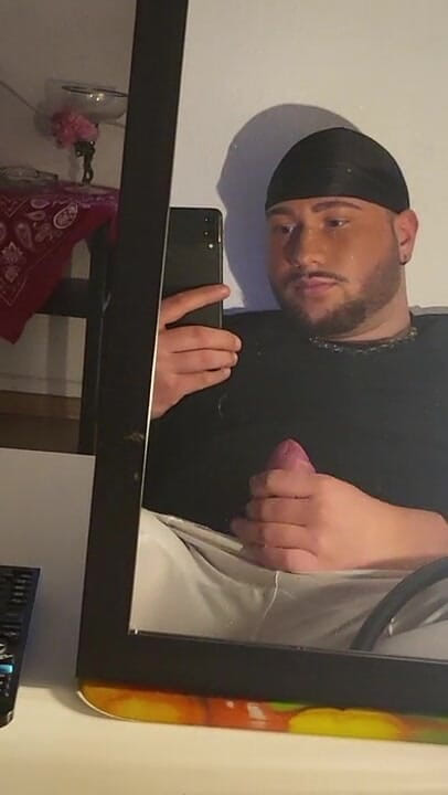 Fernando Bang: Jerking teen