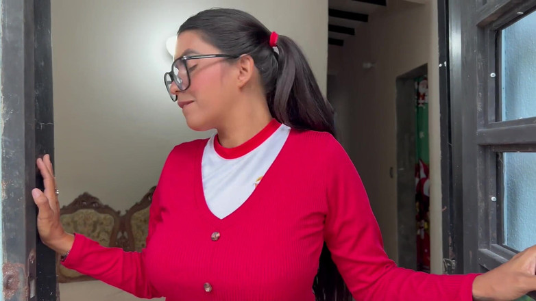 Lady: Starzec pieprzy swoją piękną i cycatą pasierbicę