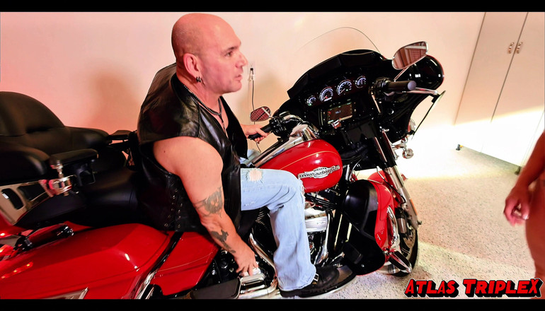 Atlas_TripleX: Cachonda Oma chupa polla y es follada por biker