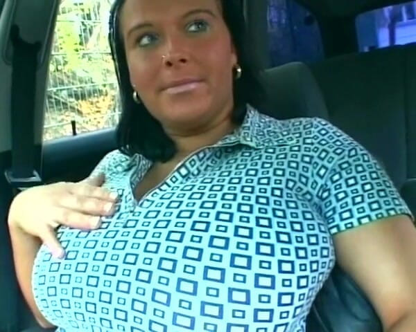 Busty German Sluts: Kurvige MILF aus deutschland bekam sperma auf ihre dicken titten