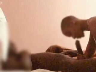 Dzaddy long strokes: Grande culo ébano milf misionero fuerte