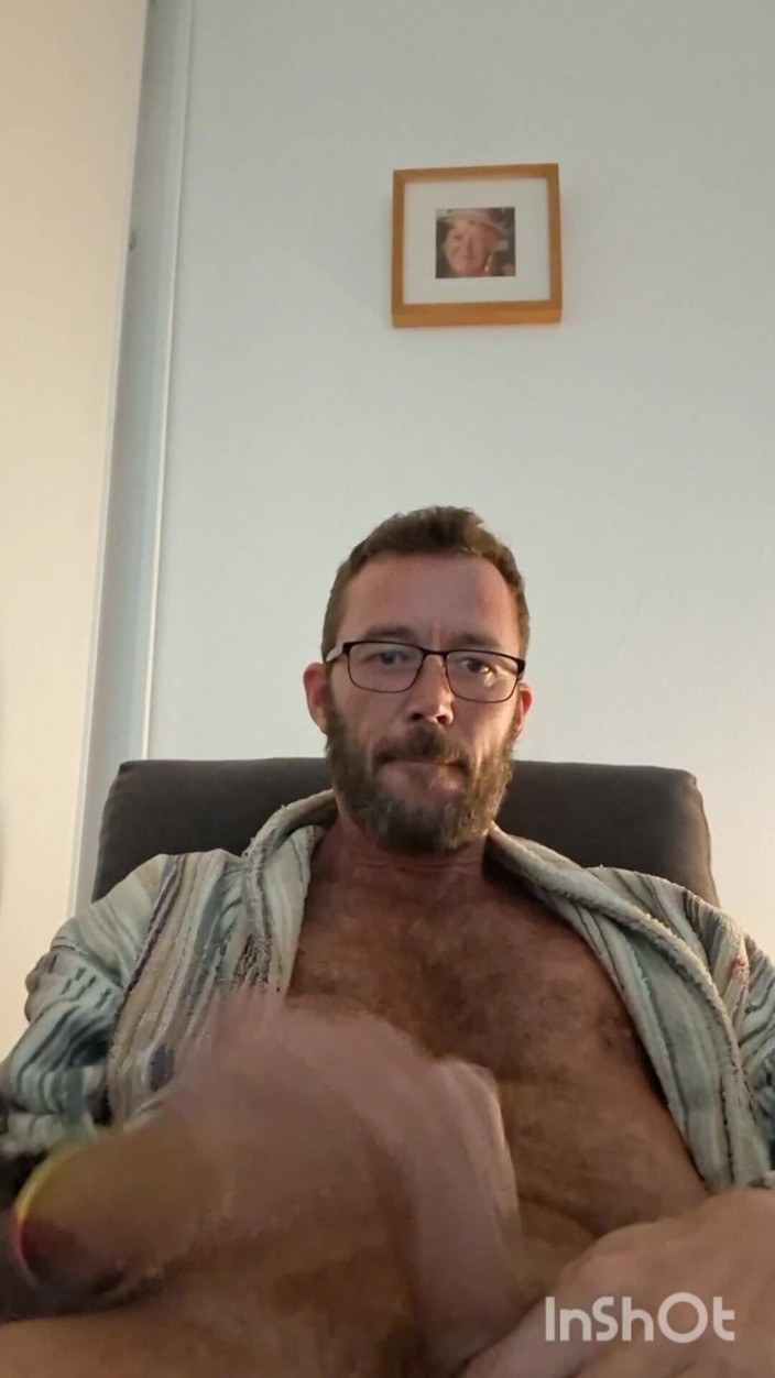 Mozzbear: Me All by Myself, Could Use a Hand