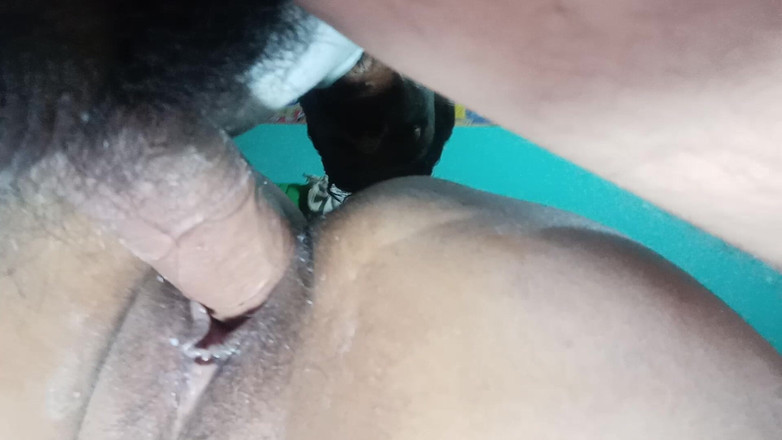 Vinnusi: Gorący seks Desi piękna indyjska Bhabhi zerżnięta od tyłu