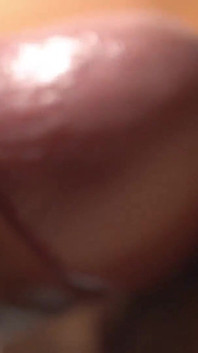 Các thâm nhập chi tiết nhất. Âm hộ của cô ấy đang nhỏ giọt với nước trái cây