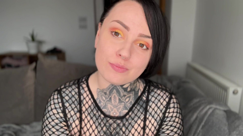 Miss Valentina: Sending Life