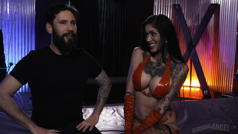 Burning Angel: Burning Angel – Unartige Tattoo-Schönheit Janey Doe will, dass dieser Schwanz...