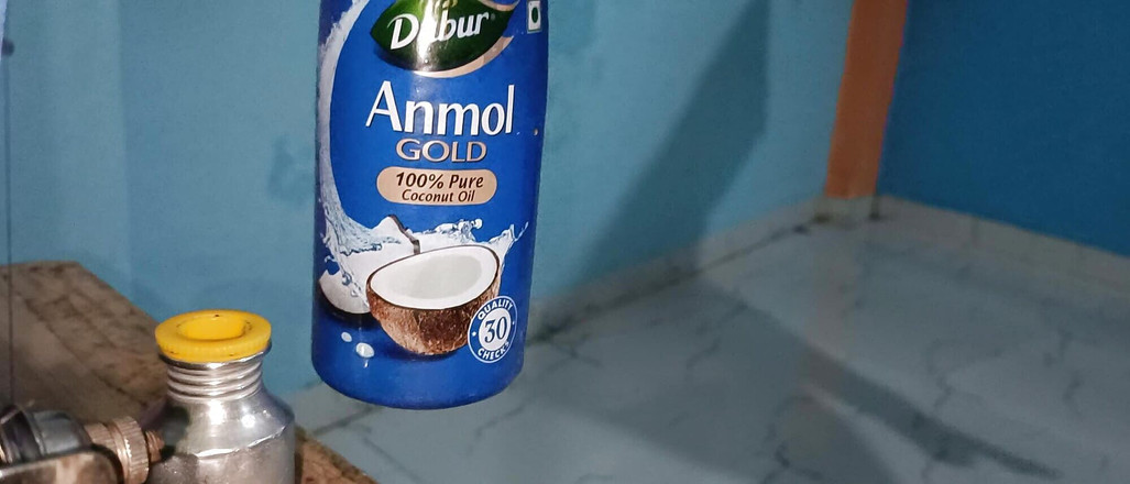 LovedSunsine1990: आज मैंने नारियल का तेल लगाया और स्नान करने के बाद मैंने अपने लंड की मालिश की