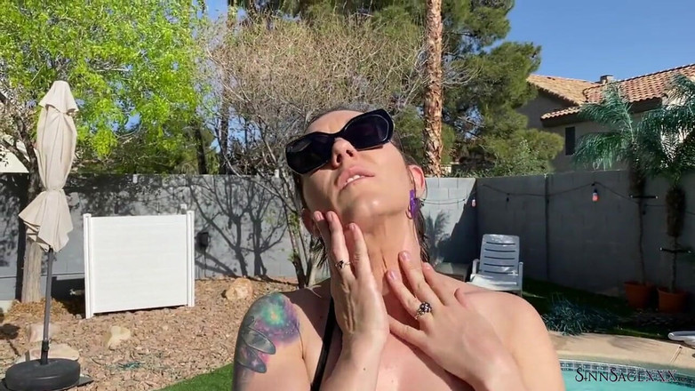 Sinn Sage: Pool Video