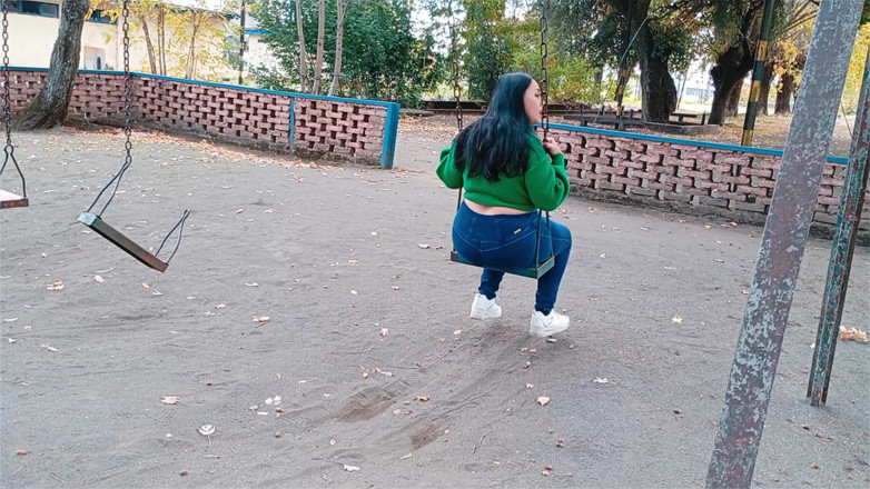 BBW Kelly Mom: Bisa bantu aku bertukar pasangan, sayang? Dorong aku dari belakang...