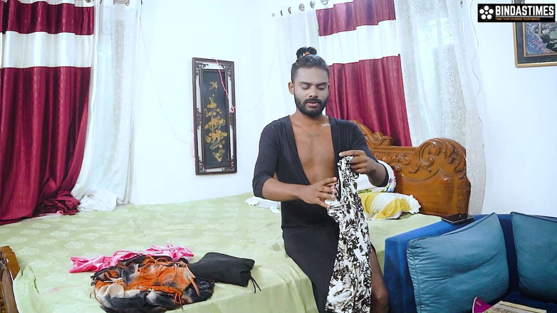 YoursStarSudipa: Hintli yeni model Sudipa evde yalnızken Hintli giyinik kızla sert...
