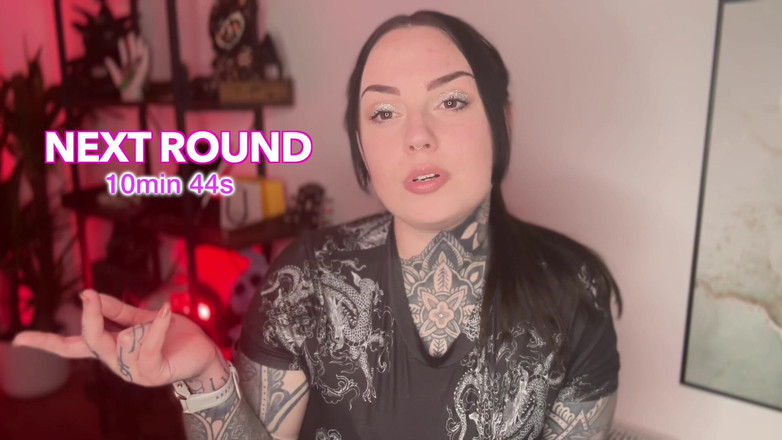 Miss Valentina: İnteraktif tehdit fantezisi