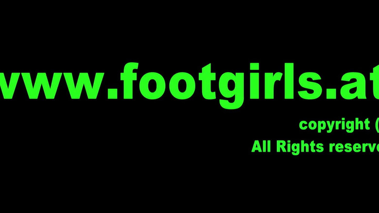 Foot Girls: Açık havada ayak yalama