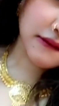 Desi Seductress Free Live Webcam Show