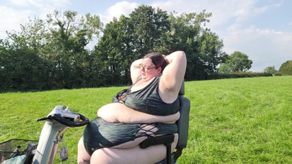 SSBBWLadyBrads: Jízda na mém novém skútru mobility