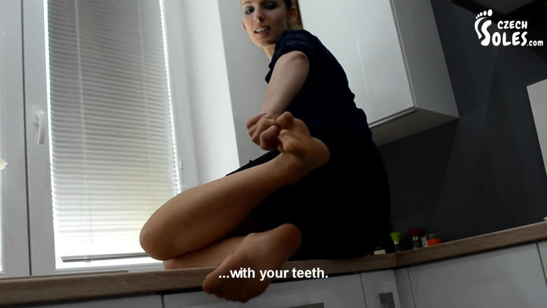 Czech Soles - foot fetish content: Tachinare cu ciorapi transpirați