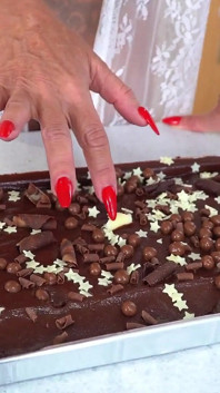 Nicole DuPapillon makes a cum drizzle cake part 2