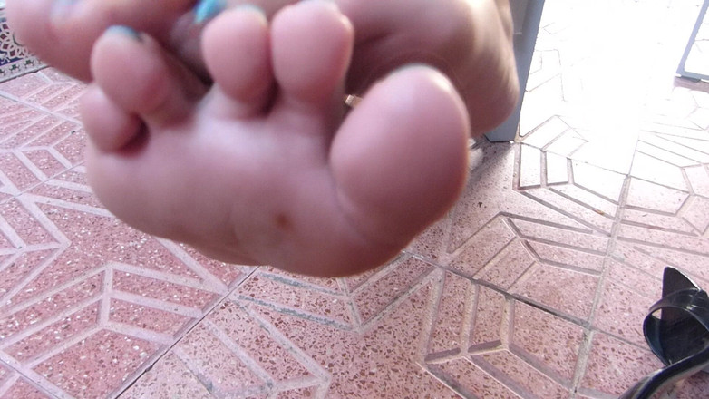 corynanylon: Sandalias de pies