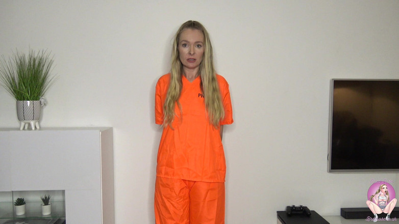 Brea Rose: Vězeňkyně svléká anál