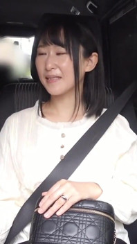 Elegant Riding Socialite Wife Captivates with Her Confidence and Unforgettable Charm
