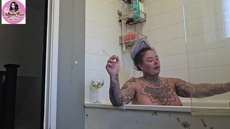 Cheyenne Rose 80: Chodź zrelaksuj się z Chey! Palenie Fetysza