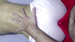 College-couple: Assjob šuká zezadu, dokud se nevystříká ve spodním prádle, brousí zezadu...