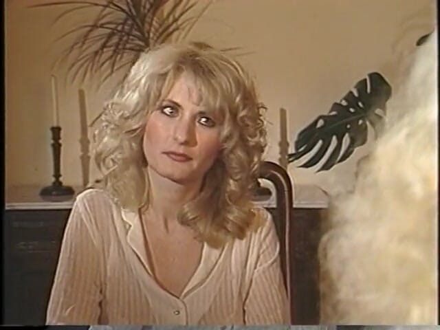 Old Good Porn: Blonde on bed finger fucks her pussy deep and fast