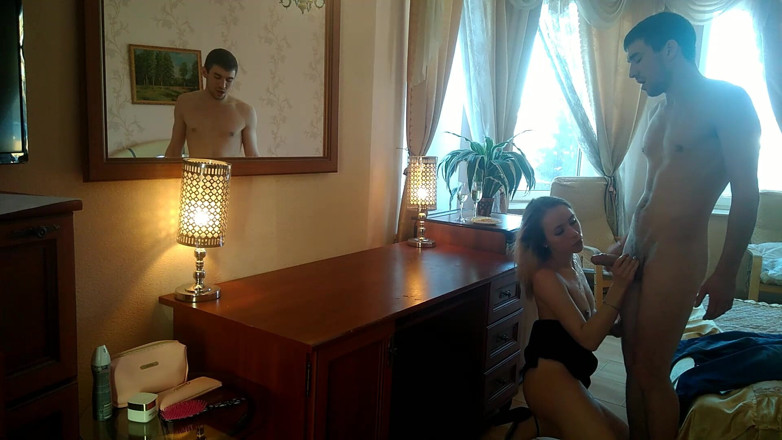 Horny Fuck Bitches: Quickly Fucked at the Parents' House