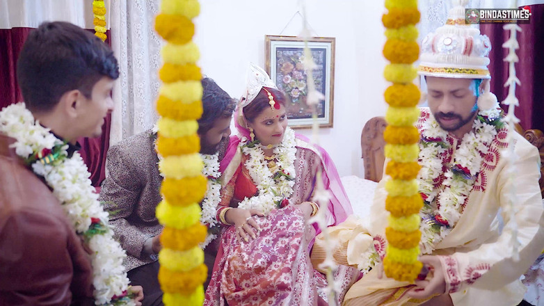 Biind as times: Gangbang Suhagarat deel 2 - Desi Indische tiener 18+ vrouw zeer 1ste Suhagarat