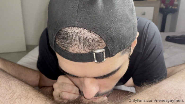 Nenesgaymers: Ich lutsche den großen schwanz meiner freundin, großer cumshot