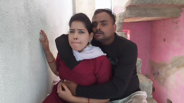 Sona bhabhi: Desi cặp đôi đại học Ấn Độ làm tình ngoài trời video