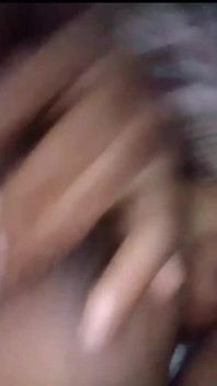 Caliente india bhabhi única actuación de berenjena