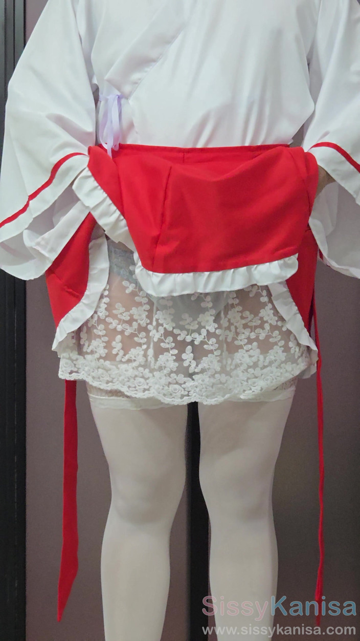 SissyKanisa: bahin Kanisa chhoti skart miko cosplay ep1: dresing prapt karen