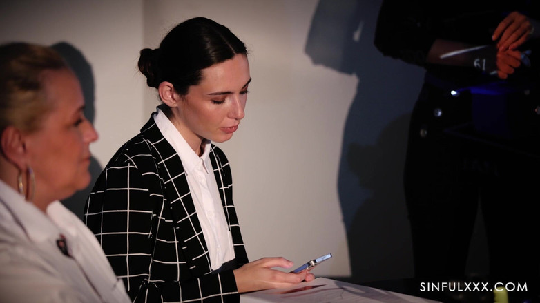 Sinfulxxx: Kiss... Don't Tell 1