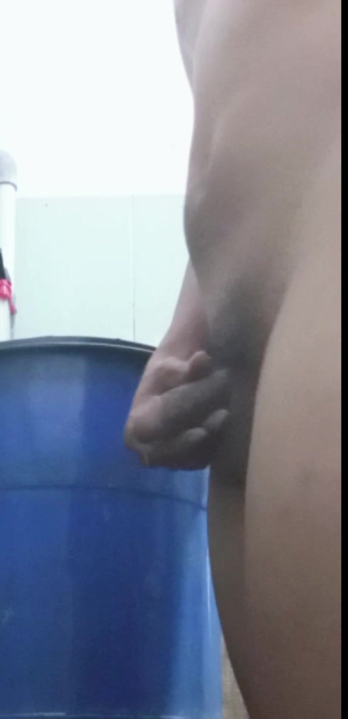 Morx: 화장실에서 마스투어하는 젊은 아시아 소년