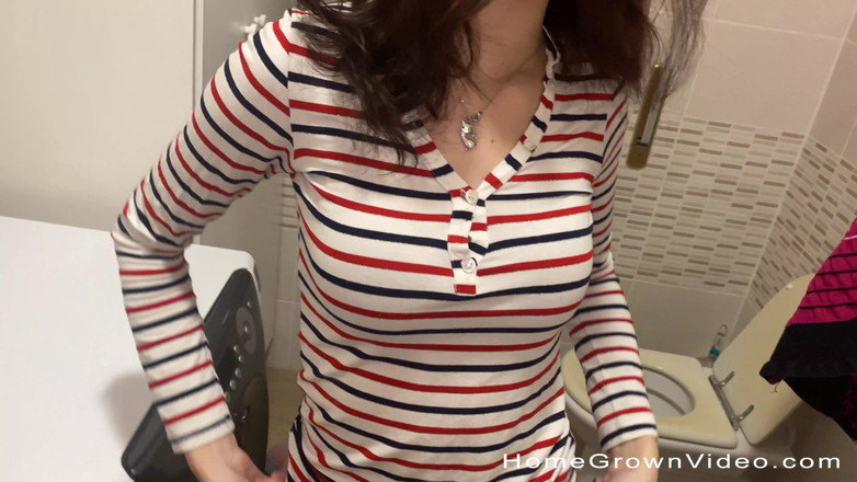 Homegrown Video: Spooge po celé její kundičce