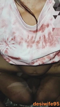 meri hot seksi patni ne mera land apni choot men liya